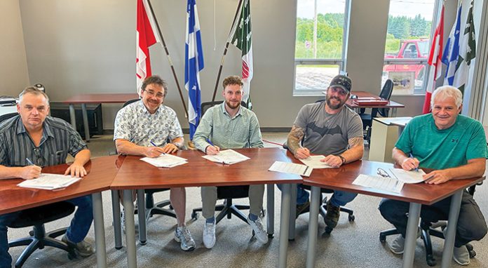 1. Pontiac's first municipal collective agreement